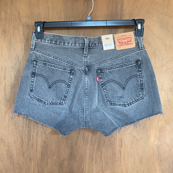 Relisted Levi’s distressed high rise 501 jean cotton denim short cutoff vibe 30 - Picture 9 of 16